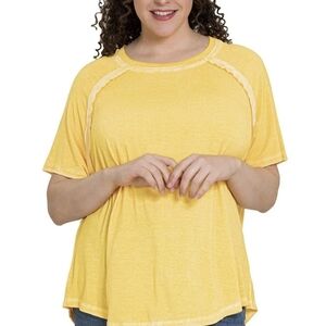 Zenana Outfitters Yellow Short Sleeve Raglan Tee